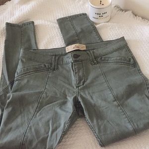 Hollister super skinny stretchy jeans
